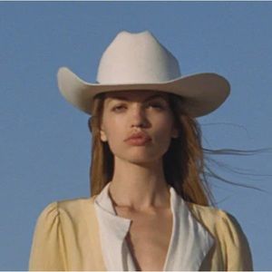 Lack Of Color white cowgirl hat size Medium